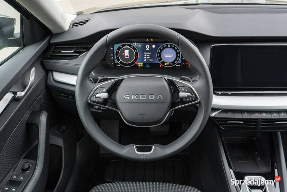 koda Octavia Combi Edition 130 Essence 20 TDI światła do jazdy dziennej Łódź sprzedam