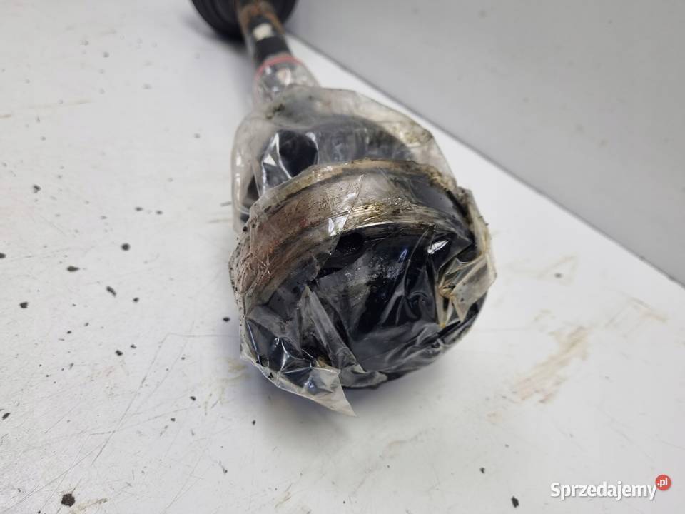 PÓŁOŚ VW Polo III 14 8V LEWA PRZEDNIA półośka