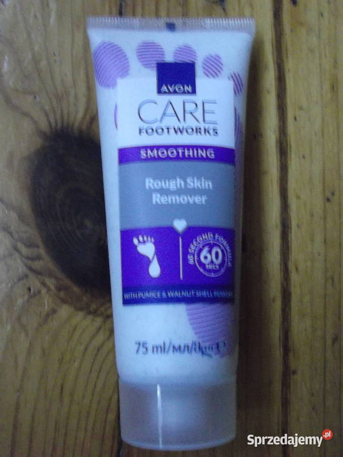 Peeling do stóp z drobinkami skorupki orzecha