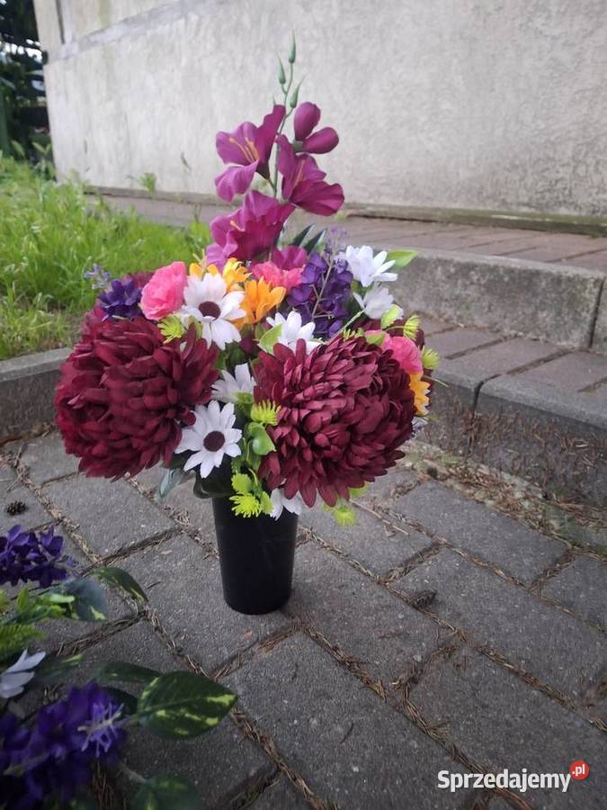 Wiazanka stroik kompozycja na cmentarz Kwidzyn