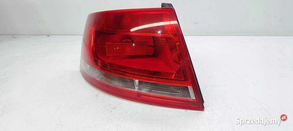 LAMPA LEWY TYŁ AUDI A4 B7 CABRIO 8H0945095D śląskie Przystajń