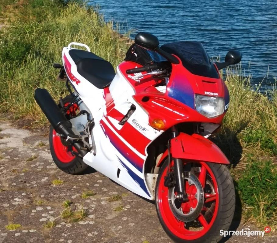 Honda CBR 600 f2