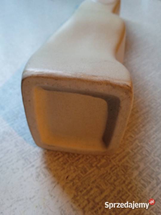 Niemiecki ceramiczny wazon ręcznie formowany