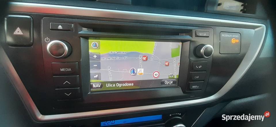 Toyota Auris 2 kombi 18 VVTi Hybryd Strart isofix Pieszyce