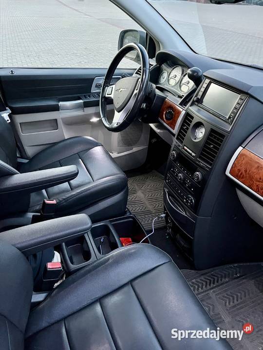 Chrysler Grand Voyager stan 7 os prywatne auto automatyczna Warszawa