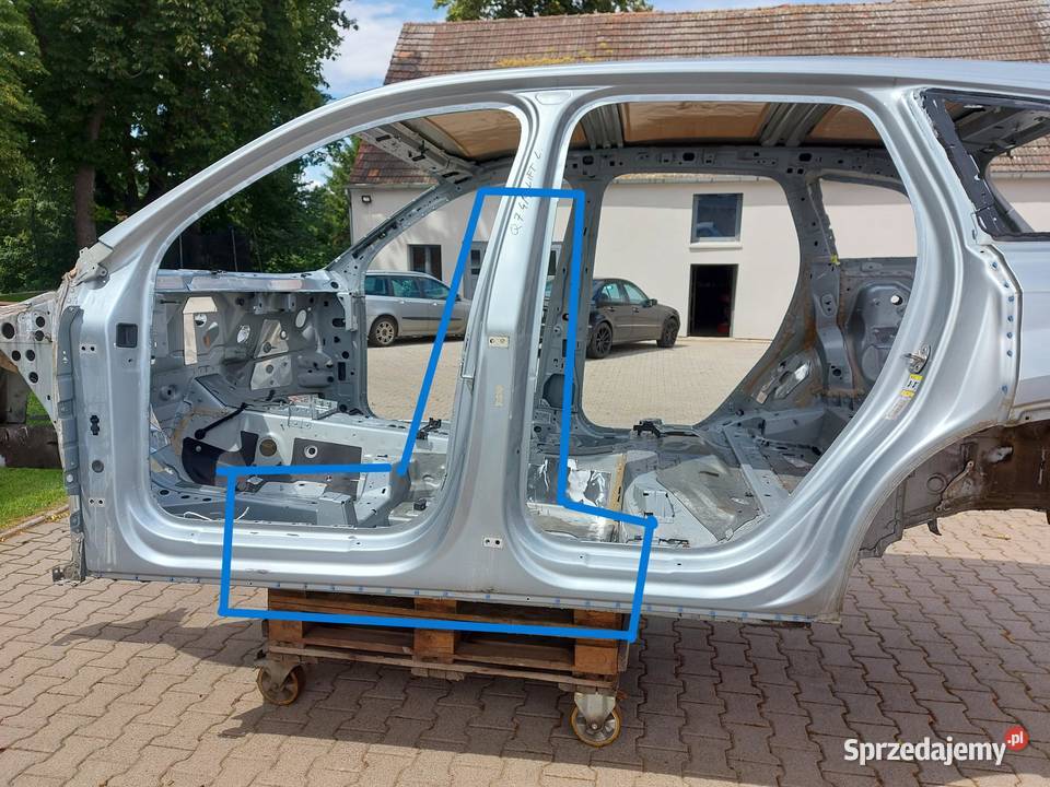 Audi Q7 II LIFT 4M0 TFSI próg słupek lewy lewa osobowe Progi Karoseria