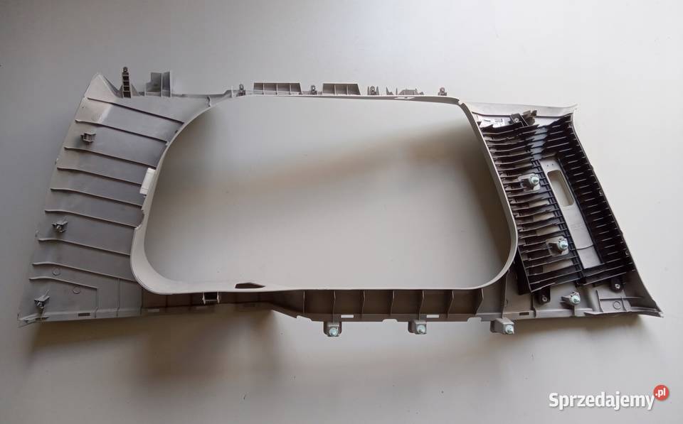 RAMKA BOCZEK BAGAŻNIKA PRAWY INFINITI QX56 Nowy Tomyśl