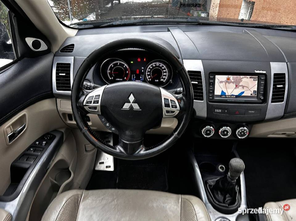 Mitsubishi Outlander II 4X4 2010 Lift FULL navi Outlander Skoki