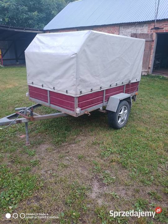 Przyczepka samochodowa