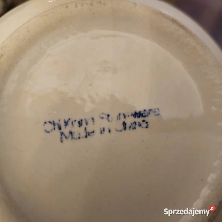 Sprzedam imbryk z bambusową raczką i 4 czarkami Porcelana i szkło Kraków