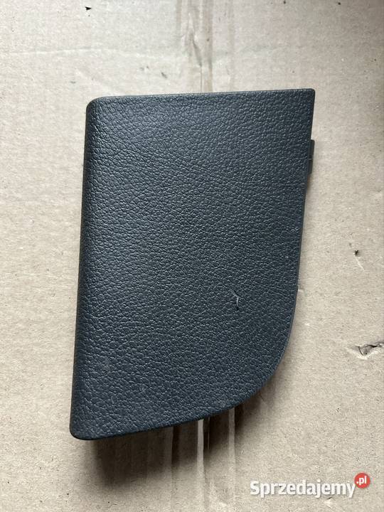 Zaślepka lampy lewy tył golf 5 plus 5m0867657 Grudziądz