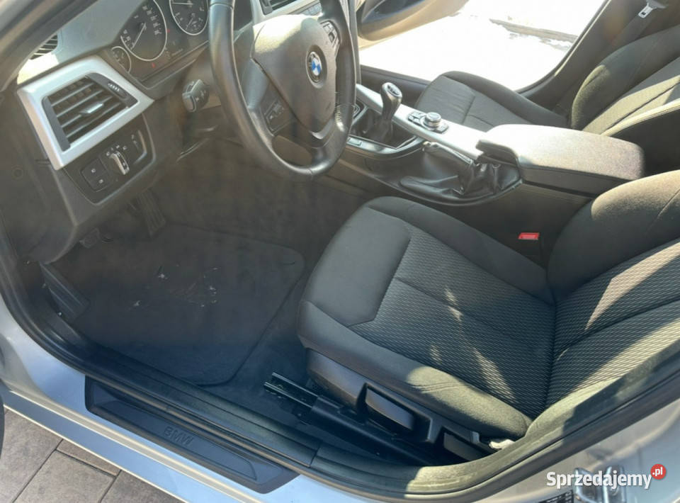 BMW 320 zadbana bezwypadkowa F30F31 2012 aluminiowe felgi wielkopolskie Poznań