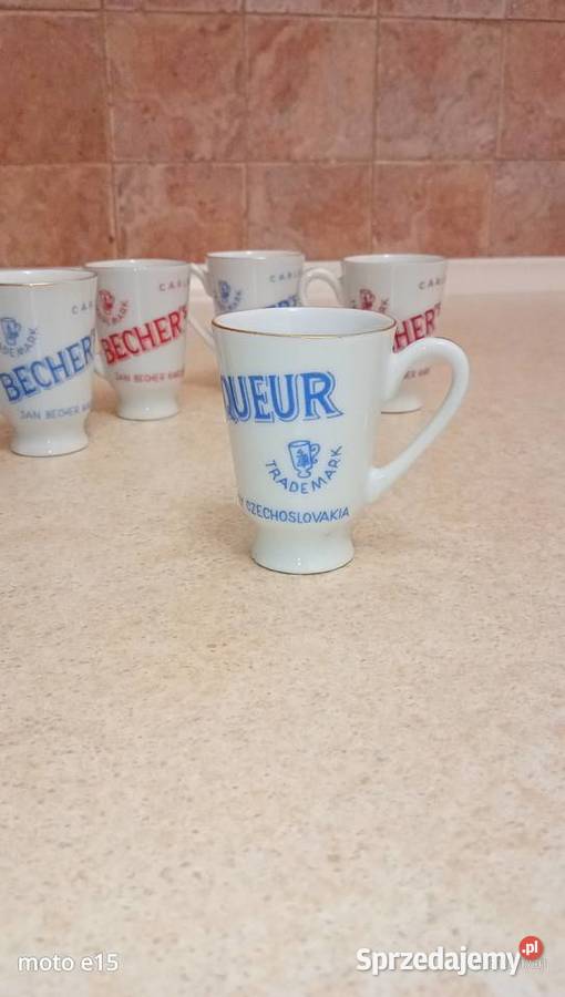kieliszki porcelanowe do likieru Becher Warszawa