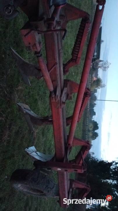 Sprzedam pług 4 skibowy na zabezpieczeniu nieuszkodzony