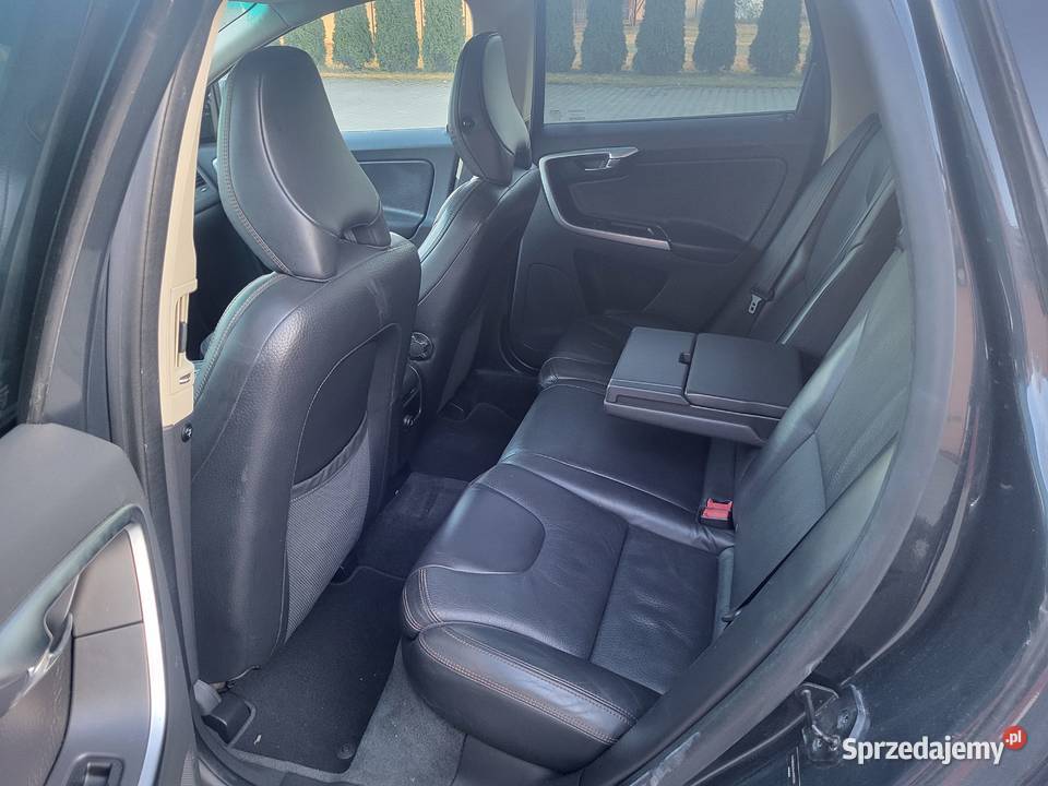 Volvo XC60 32 AWD 243KM Łuków