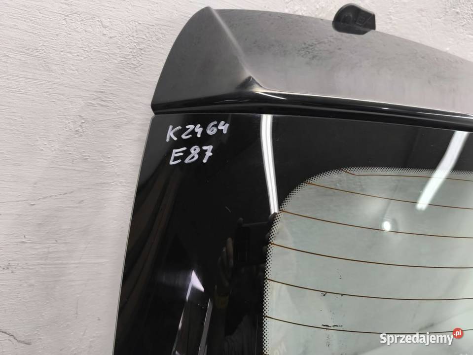 KLAPA BAGAZNIKA KOMPLETNA BMW E87 SCHWARZ 2