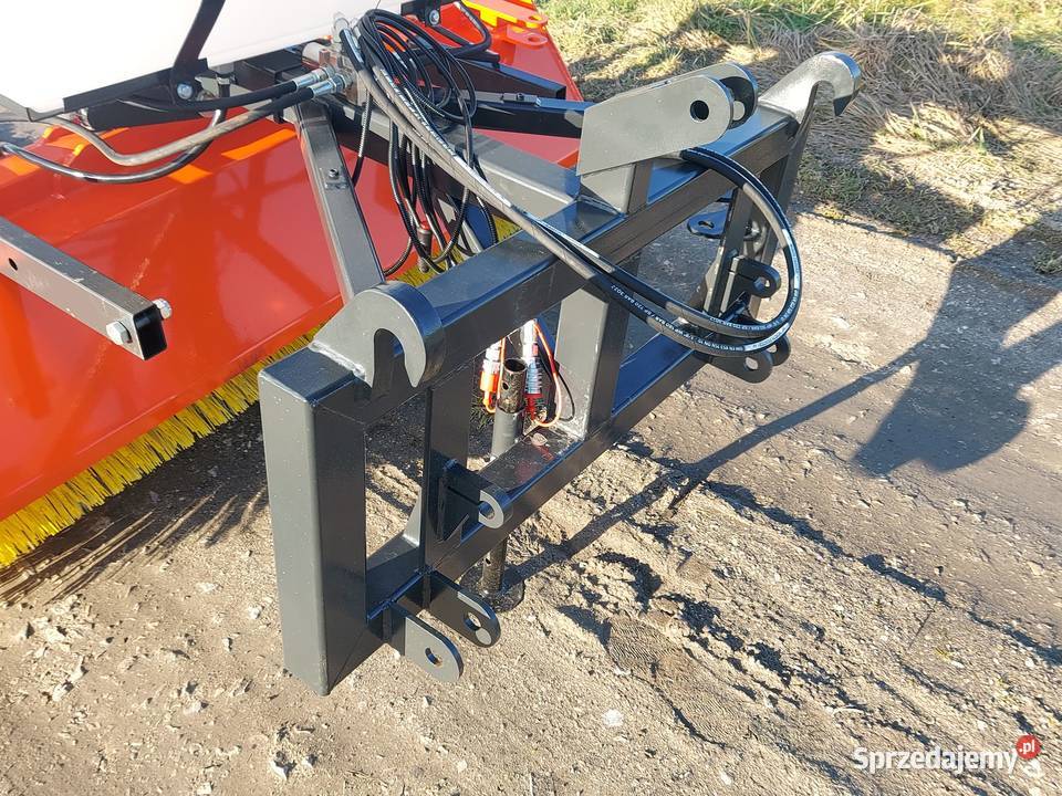Zamiatarka komunalna z napędem hydraulicznym Rok produkcji 2025 Raba Wyżna