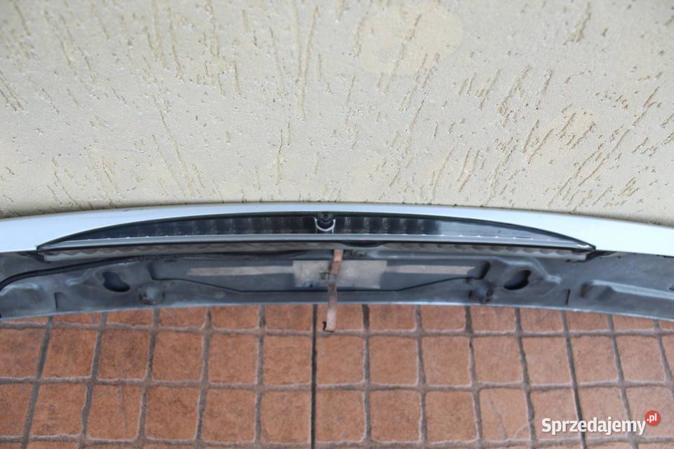 LOTKA SPOILER KLAPY TYŁ STOP TITANSILBER BMW E61