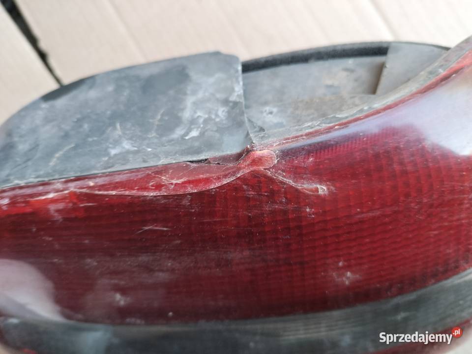 Volvo S40 LAMPA PRAWY TYŁ PRAWA TYLNA WKŁAD osobowe Kamień-Kolonia sprzedam