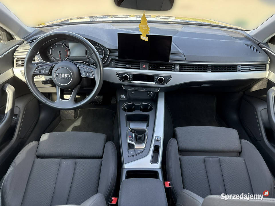 Audi A4 B9 2015 Komorniki