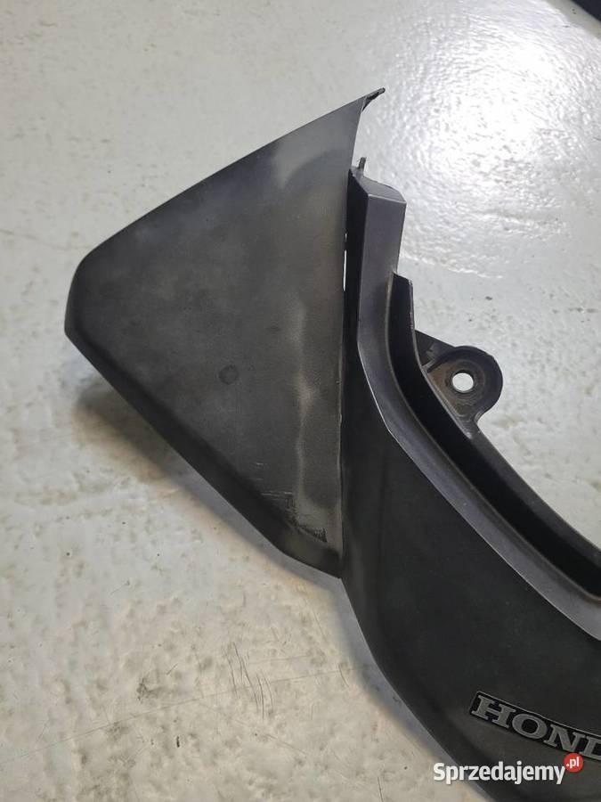 Honda VFR 1200 F osłona lampy tył plastik Nowy Tomyśl