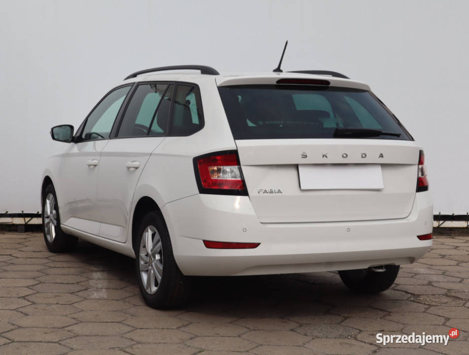 Skoda Fabia 10 TSI łódzkie