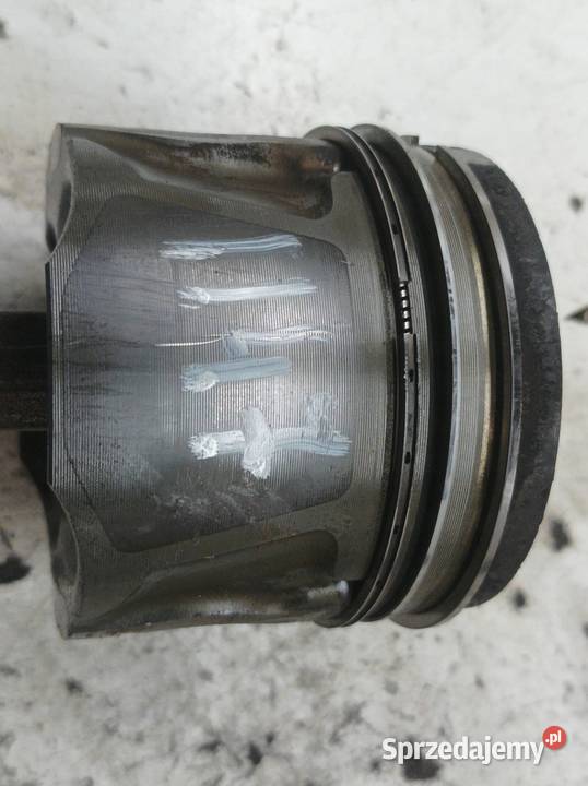 TŁOK 14 D4D Toyota Auris I 20062012 świętokrzyskie