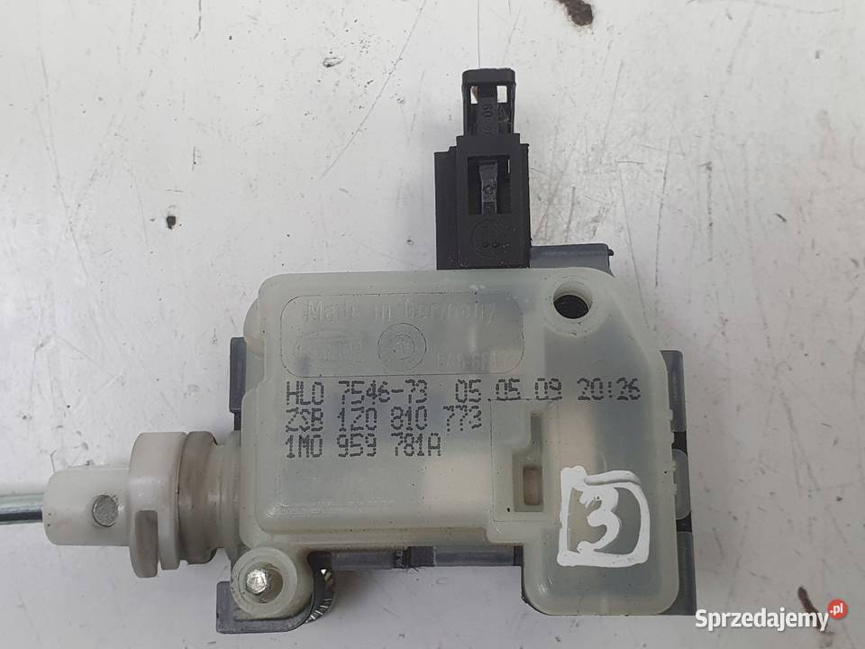 Skoda Octavia II lift SIŁOWNIK KLAPKI WLEWU Rudka