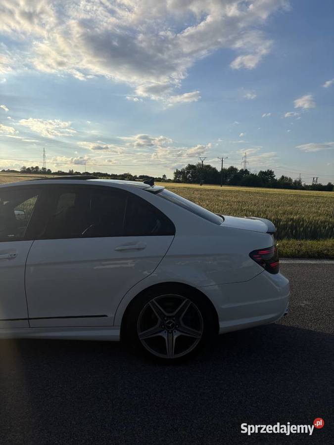 MercedesBenz Klasa C W204 30 2010 Pakiet AMG 350 Staszów