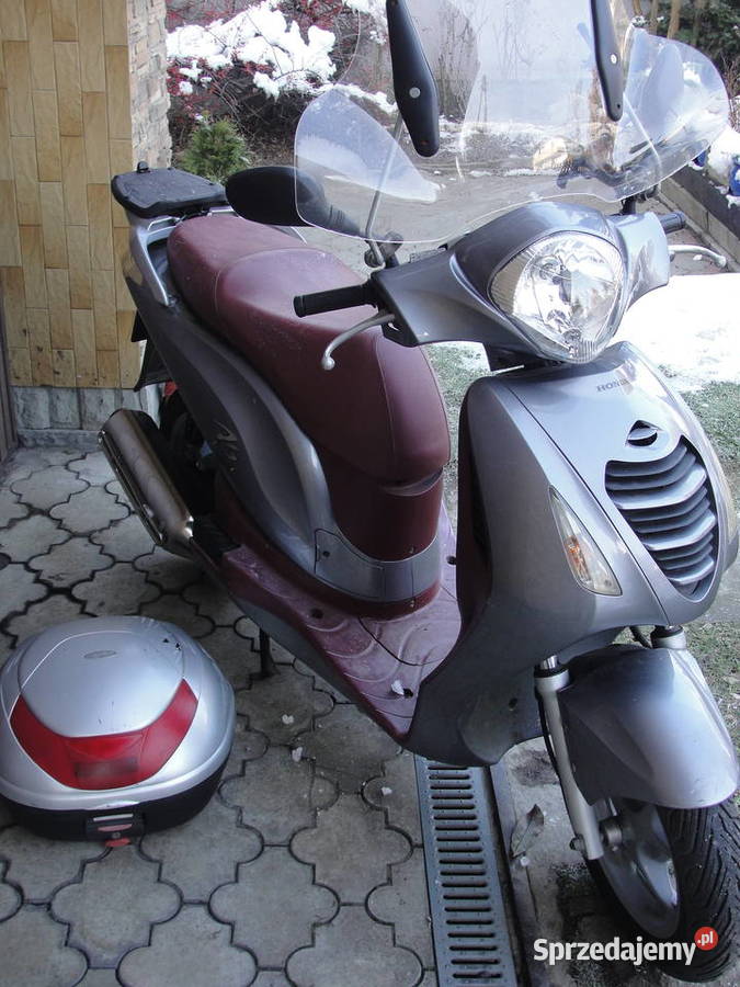 Honda 125 i na wtrysku 2006r technicznie do Honda śląskie Wodzisław Śląski sprzedam