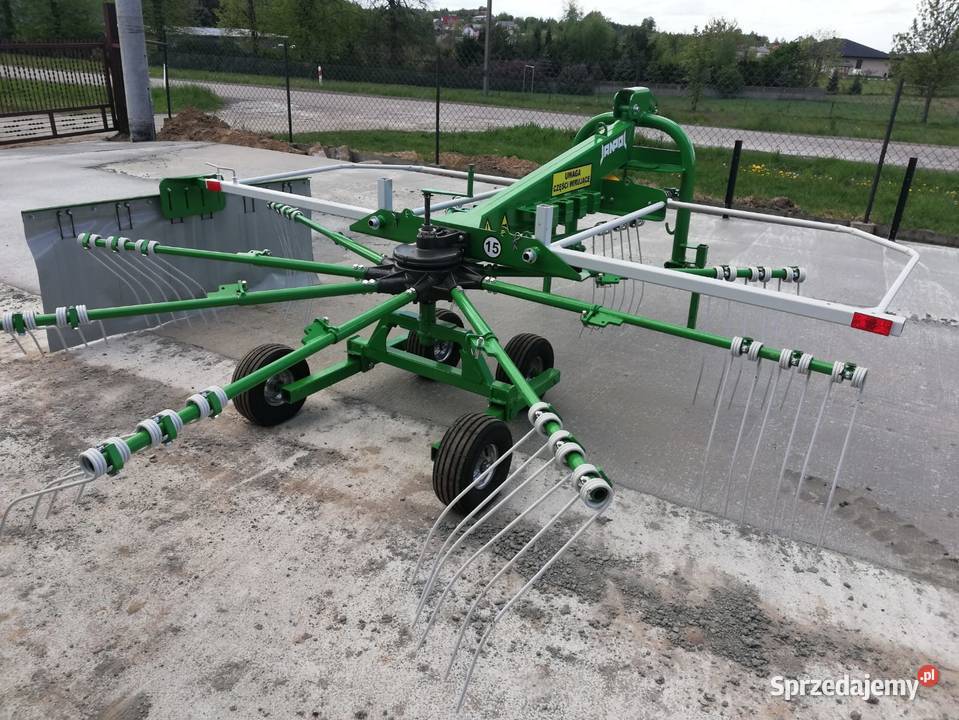 Zgrabiarka karuzelowa Strumyk Janpol transport świętokrzyskie Kajetanów Dolny