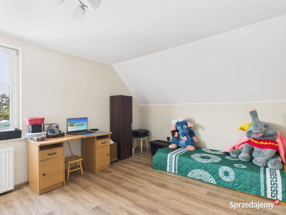 Dom wolnostojący Rumia 1328m2 3 piętra i więcej pomorskie