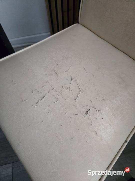 Stół Paged plus dodatkowo krzesła Ruda Śląska sprzedam