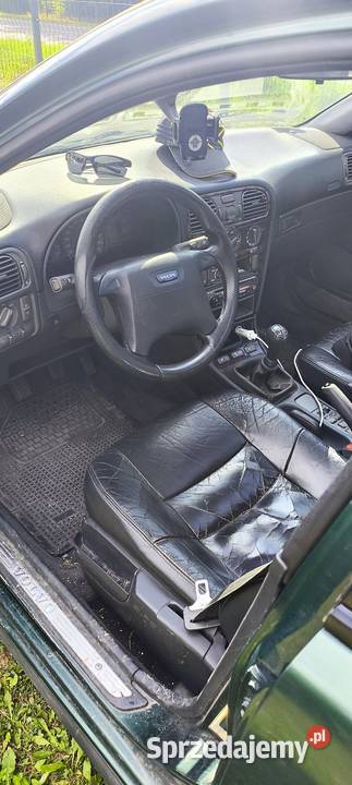 Volvo V40 T4 19 200 BenzynaGaz 4/5