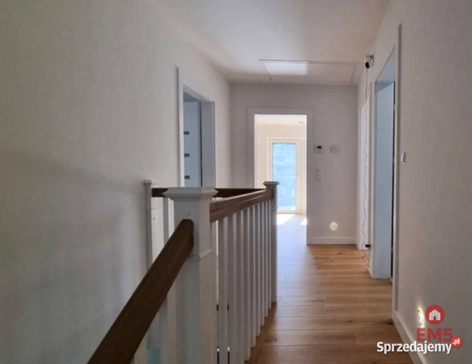 sprzedaży domu wolnostojącego Sucha Rzeczka