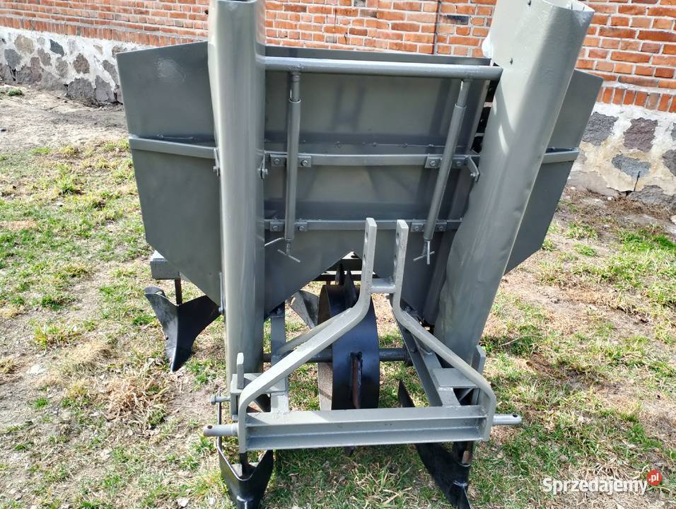 Sadzarka kopaczka do ziemniaków nieuszkodzony Kopaczki Kołbiel