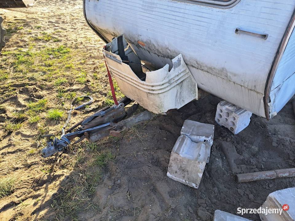 Przyczepa kampingowa kamping kamper Kampery Deszczno