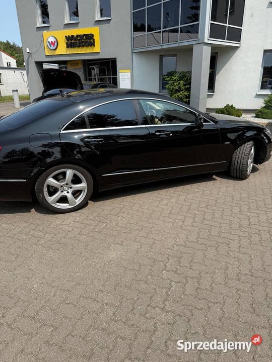 MERCEDES CLS 350CDI 4MATIC Serwis Nowy