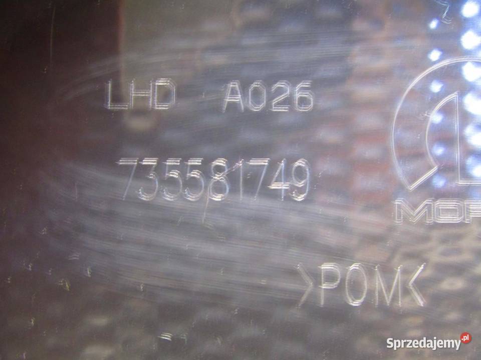 BOCZEK BAGAŻNIKA LEWY JEEP RENEGADE 735581749 osobowe