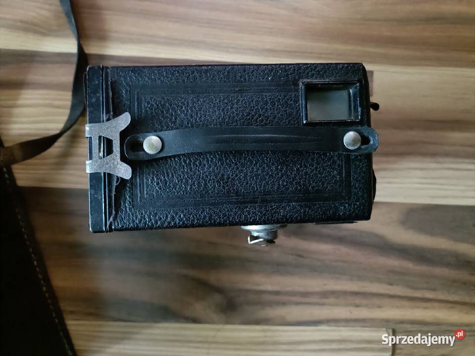 Stary aparat skrzynkowy analogowy zabytek Wrocław