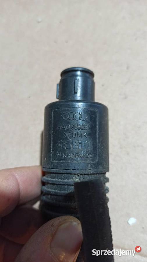 Pompka spryskiwaczy Audi 80 B4 100 C4 A6 C4 A4 Dębica