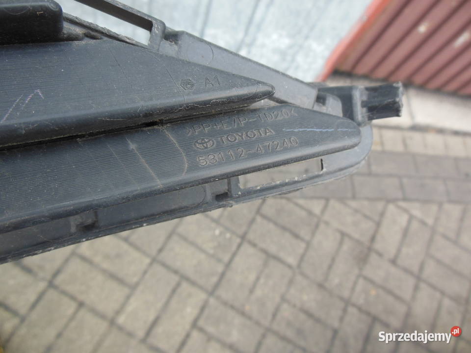 TOYOTA PRIUS XW50 16 Grill zderzaka 5311247240 Kozy