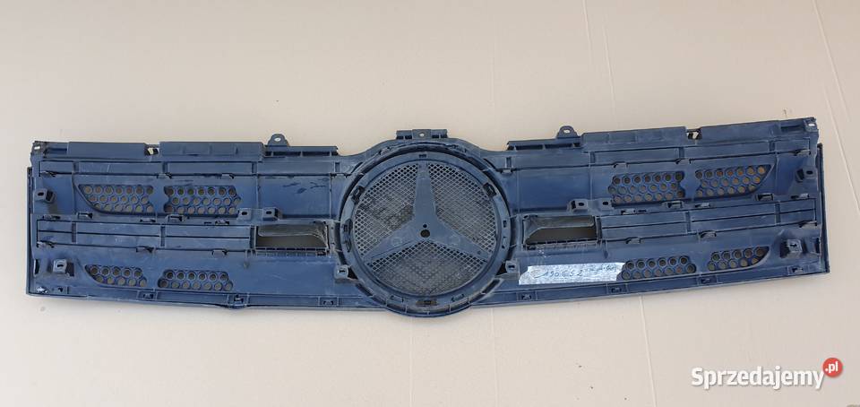 ACTROS MP4 GRILL ATRAPA MASKA PRZÓD A9607503018 Bieleń sprzedam