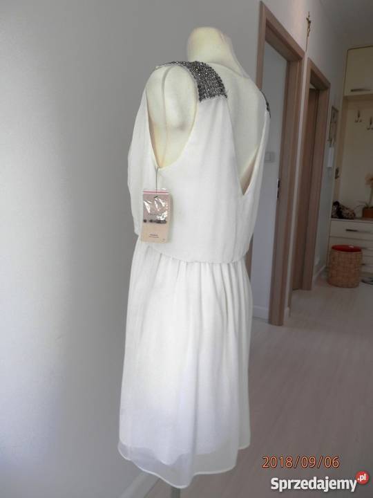 Sukienka Zara Kremowa Rozkloszowana Zwiewna Spódnice i sukienki Łomża sprzedam