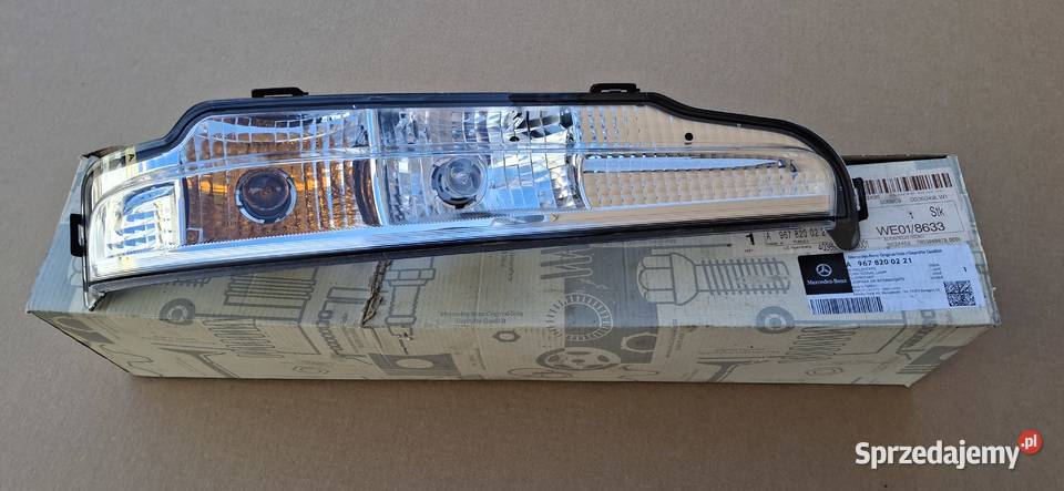 MERCEDES ATEGO KIERUNKOWSKAZ PRAWY NOWY ORYGINAŁ