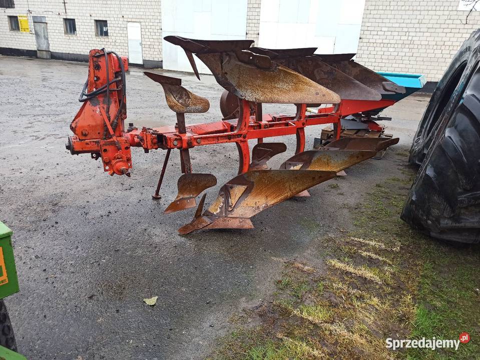 Pług 3 skibowy obrotowy Huard Lucynowo