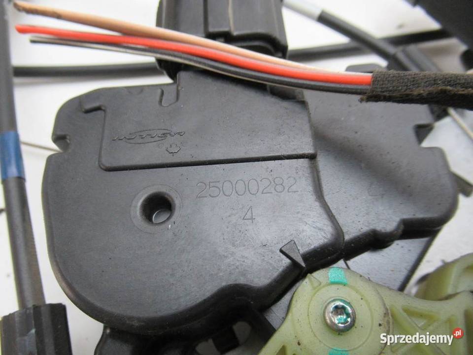 ZAMEK TYŁ LEWY CHRYSLER VOYAGER IV Van minibus sprzedam