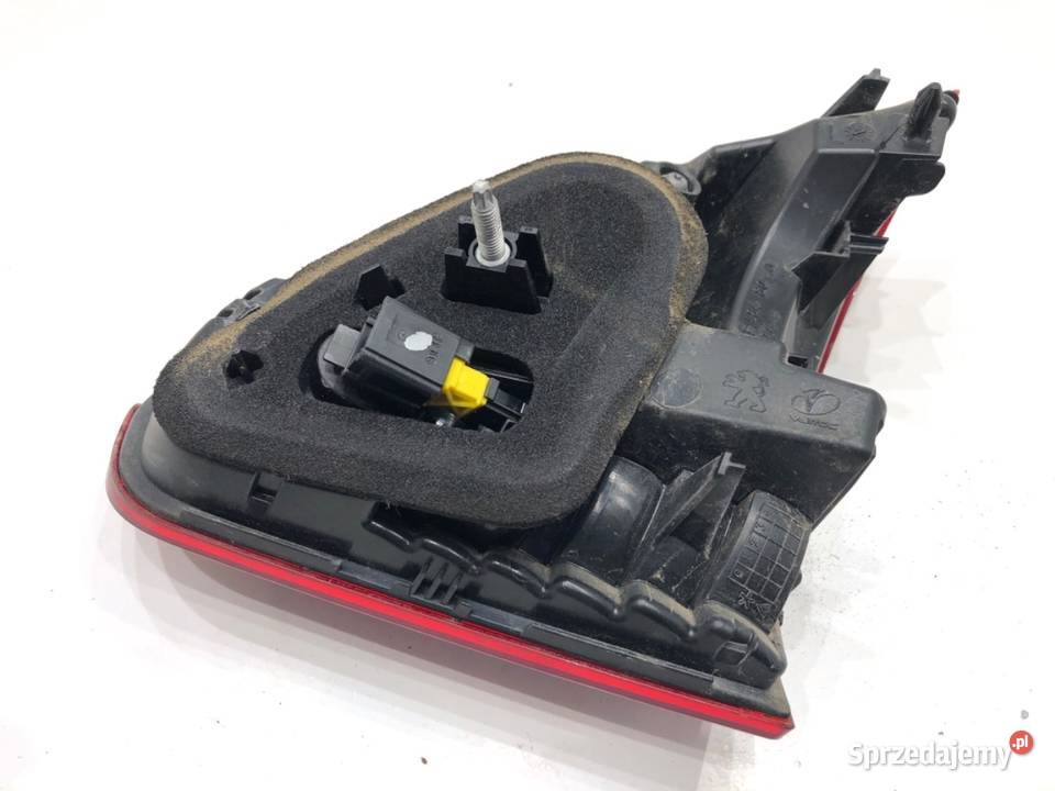 LAMPA TYŁ LEWA WEWNĘTRZNA PEUGEOT 2008 I Lampy tylne