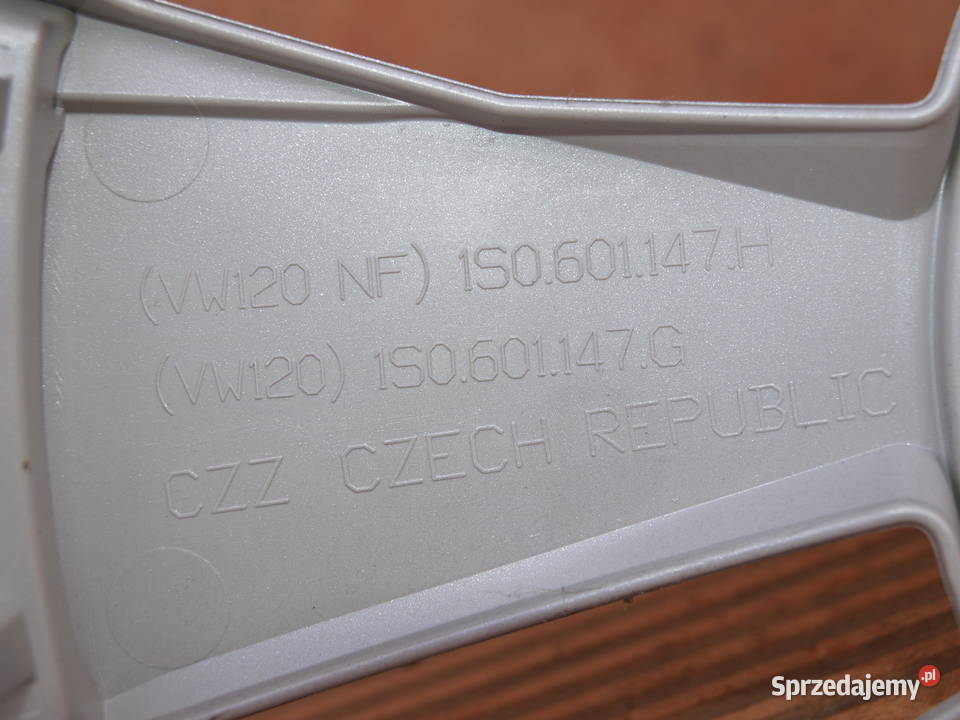 VW kołpak 14 oryginalny chrom 1 sztuka Kołpaki
