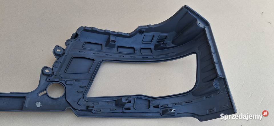 MAN TGS TG3 OKULAR REFLEKTORA PRAWEGO NAROŻNIK Bieleń